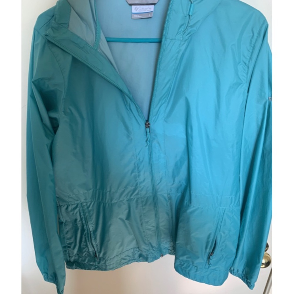 Columbia rain jacket